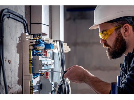 Curso de Segurança em Instalações e Serviços em Eletricidade na Chácara Santo Antônio