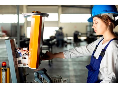 Treinamento de Operador de Máquina Injetora na Consolação